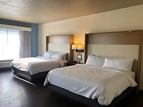 2 King Beds Standard