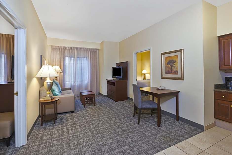 Staybridge Suites Lansing-Okemos By IHG