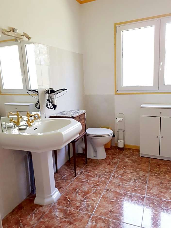 Chambres d'Hôtes La Noyeraie