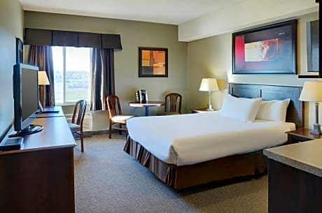 Queen Room - Outside Entrance/Non-Smoking