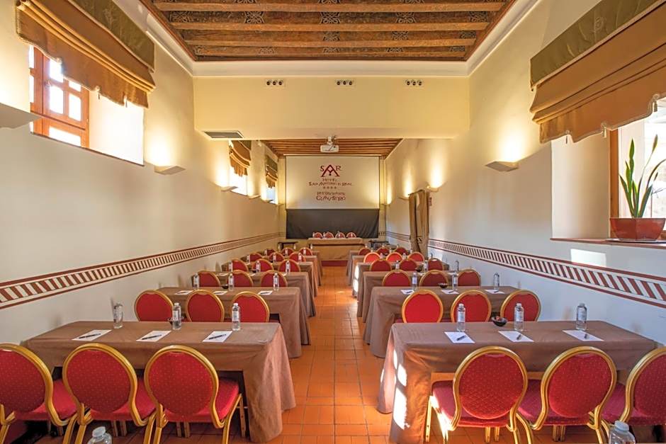 Hotel San Antonio el Real