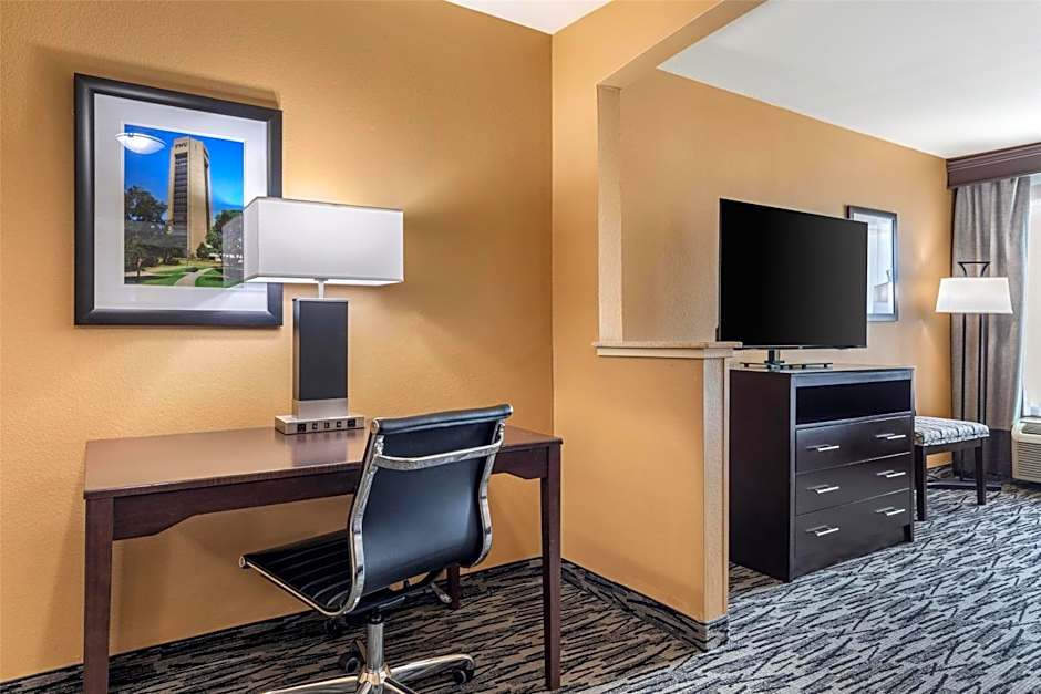 Best Western Plus Denton Inn & Suites