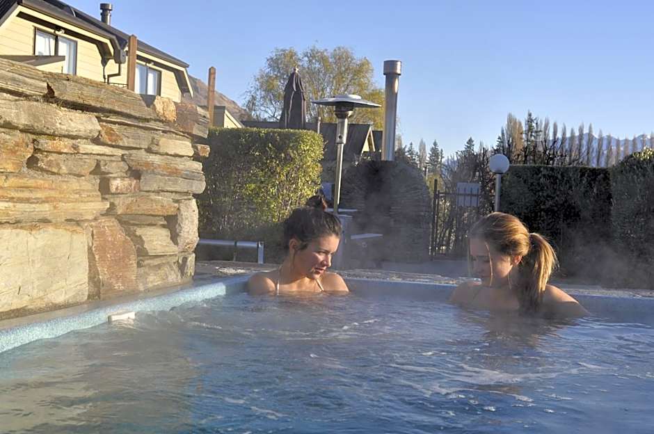 Lansdown Villa Apartments