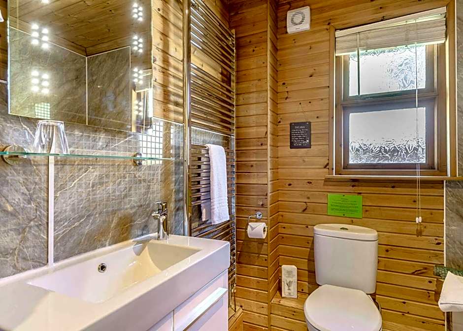 Ford Farm Lodges