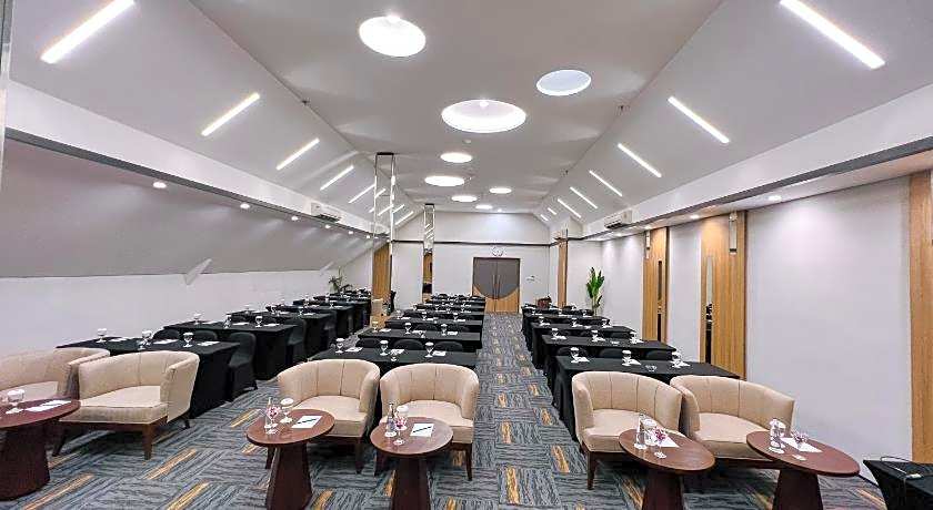 J4 Hotels Legian