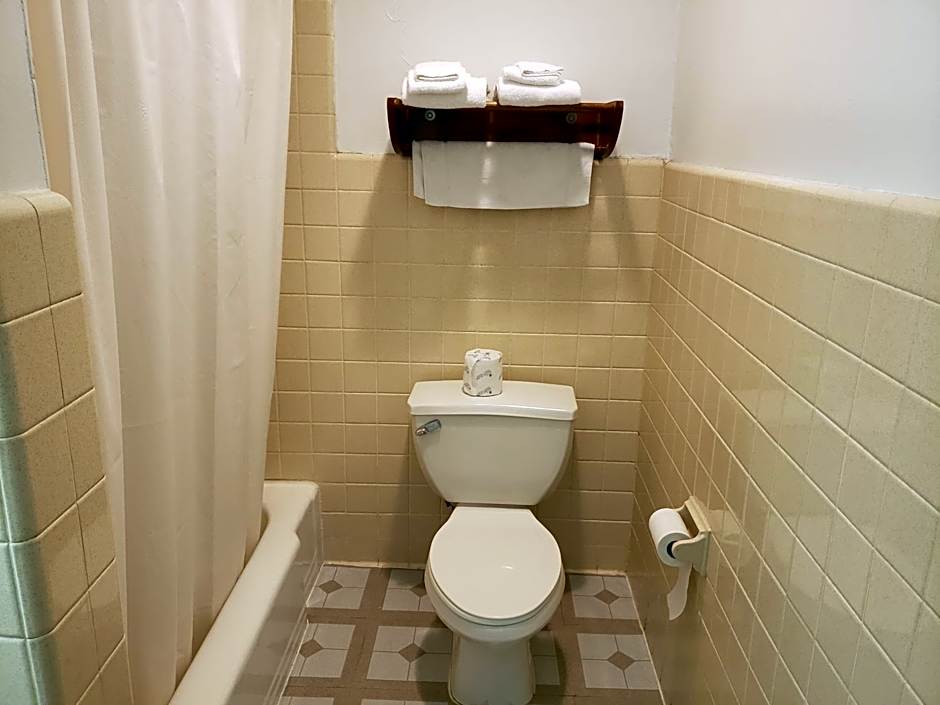 Spinning Wheel Motel