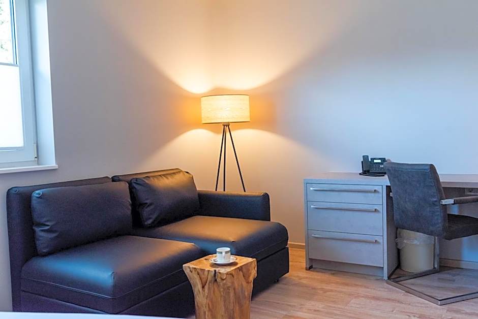 Hotel Circle Inn - Closest to Air Base