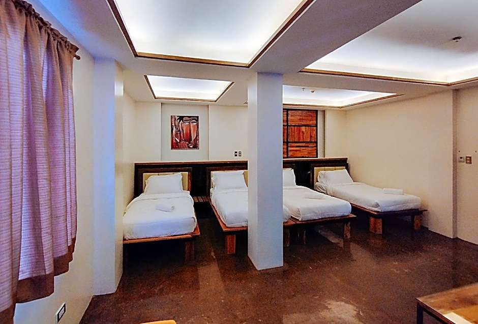 Estancia Roadside Inn by RedDoorz