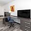 Days Inn & Suites by Wyndham Lubbock Medical Center