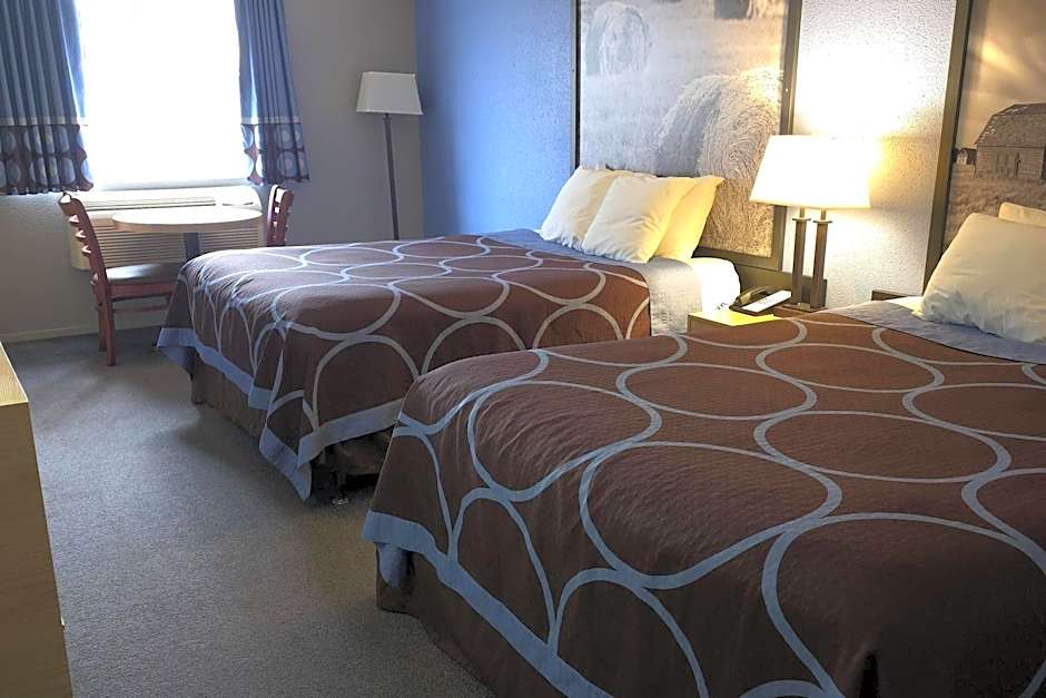 Super 8 by Wyndham Swift Current