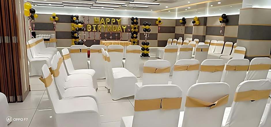 Hotel Orange International