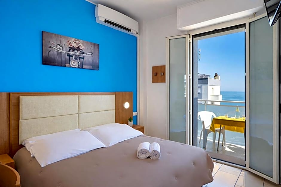 Hotel Figaro & Apartments