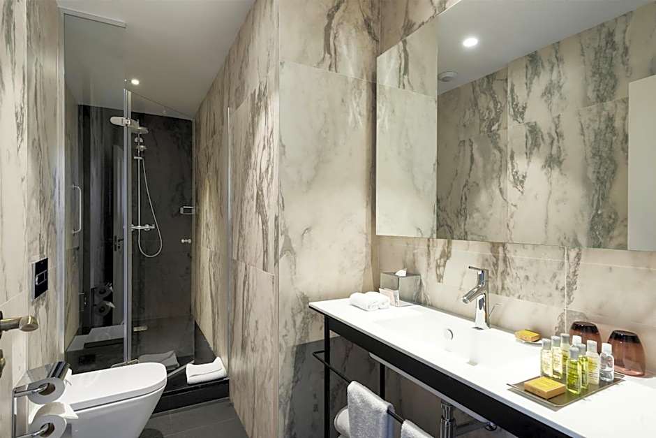 DoubleTree by Hilton Madrid - Prado