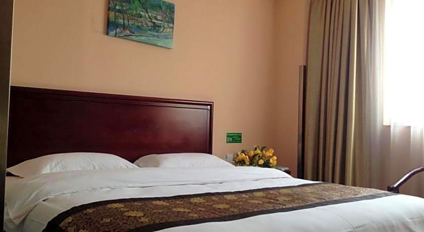 GreenTree Inn ZhenJiang Jurong New Bus Station Express Hotel