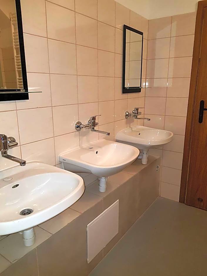 HOSTEL PARK-Dobraszczecińska