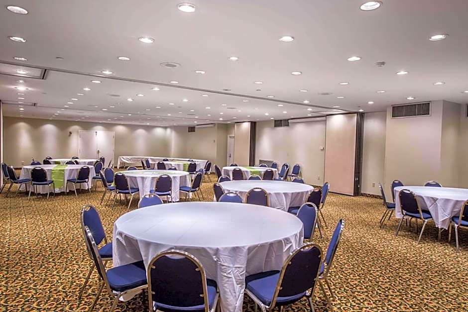 Greeneville Inn And Suites