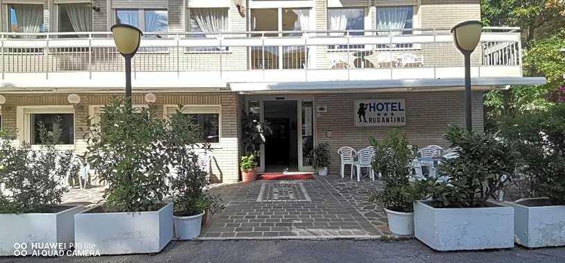 Hotel Rugantino