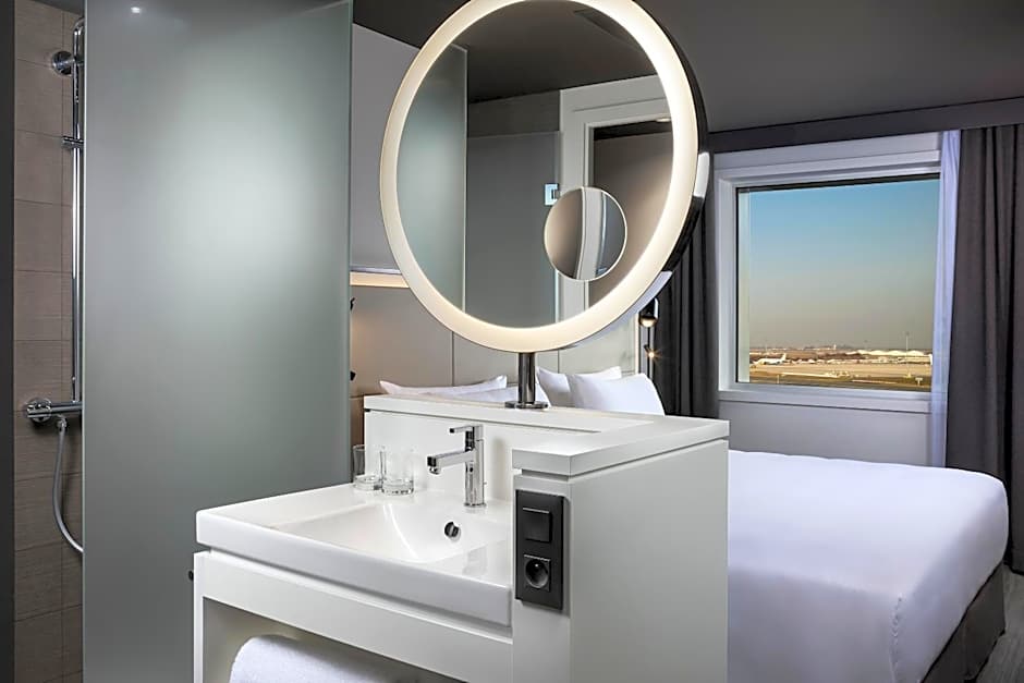 INNSiDE Paris Charles de Gaulle Airport