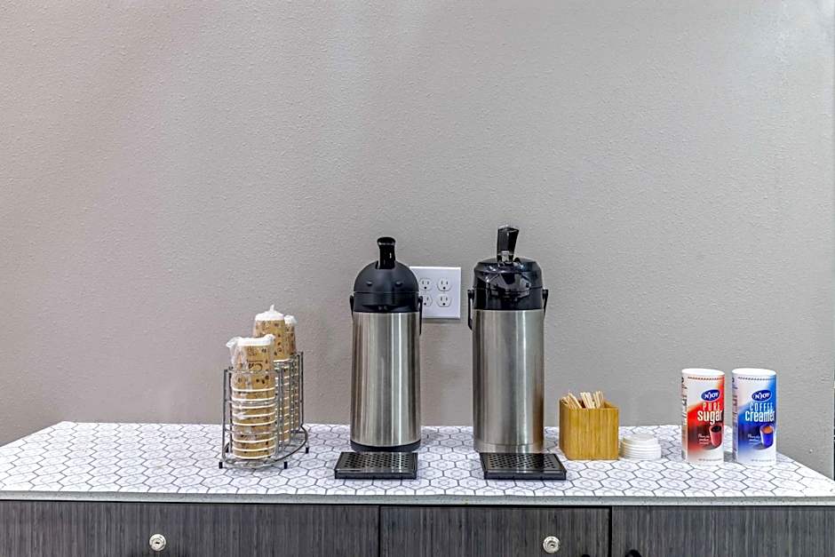 Studio 6 Suites Brenham, TX