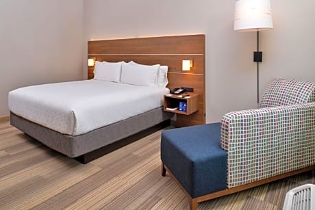 Standard King Room