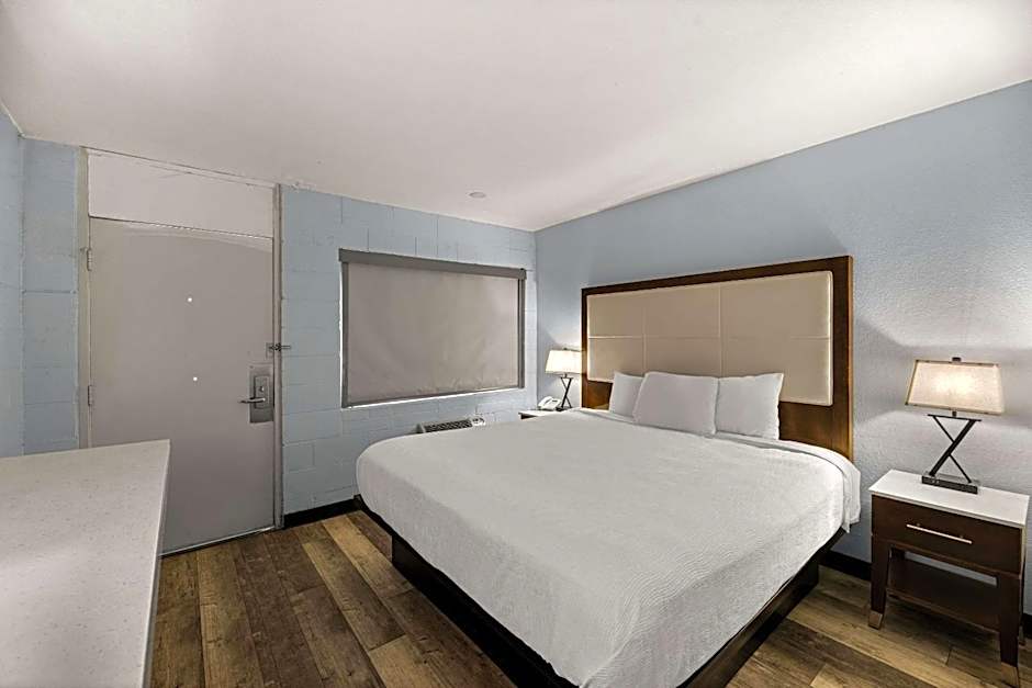 Rodeway Inn Midland South