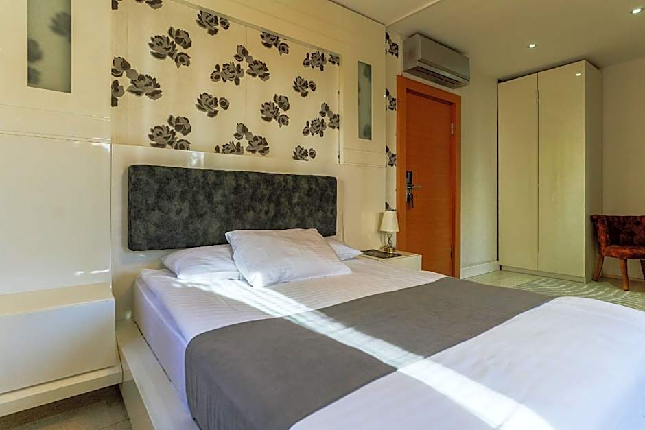 Blackmoon Villa Hotel 