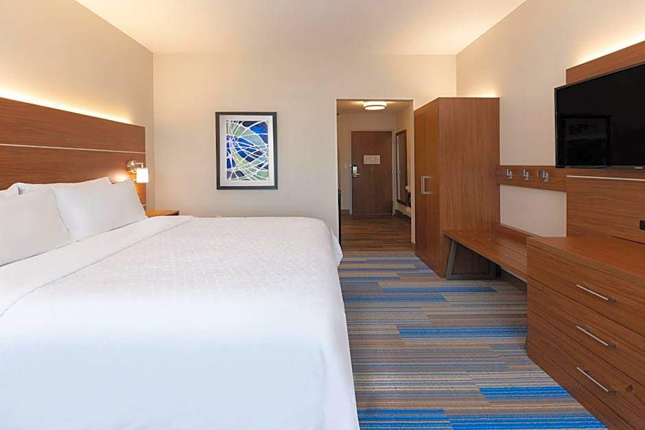Holiday Inn Express and Suites Brunswick By IHG