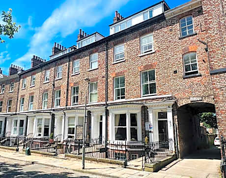Hedley House Hotel