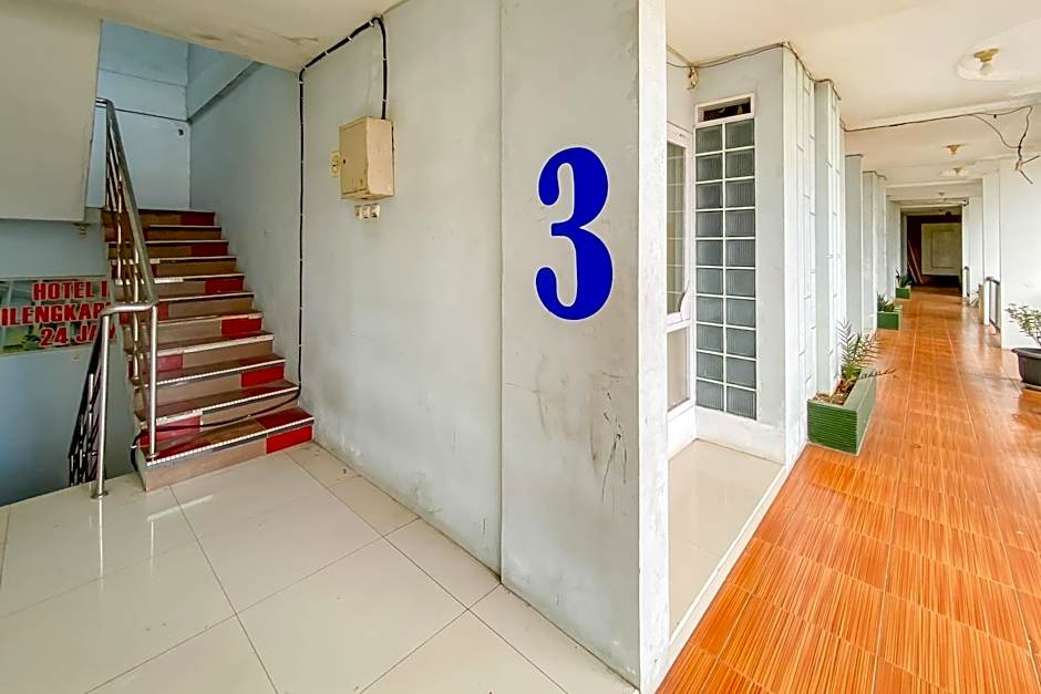 RedDoorz at Hotel Roda Mas 2 near Gor Satria