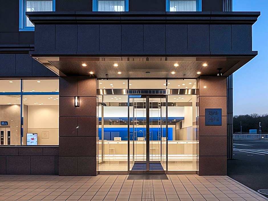 Toyoko Inn Imba Nihon-idai Ekimae