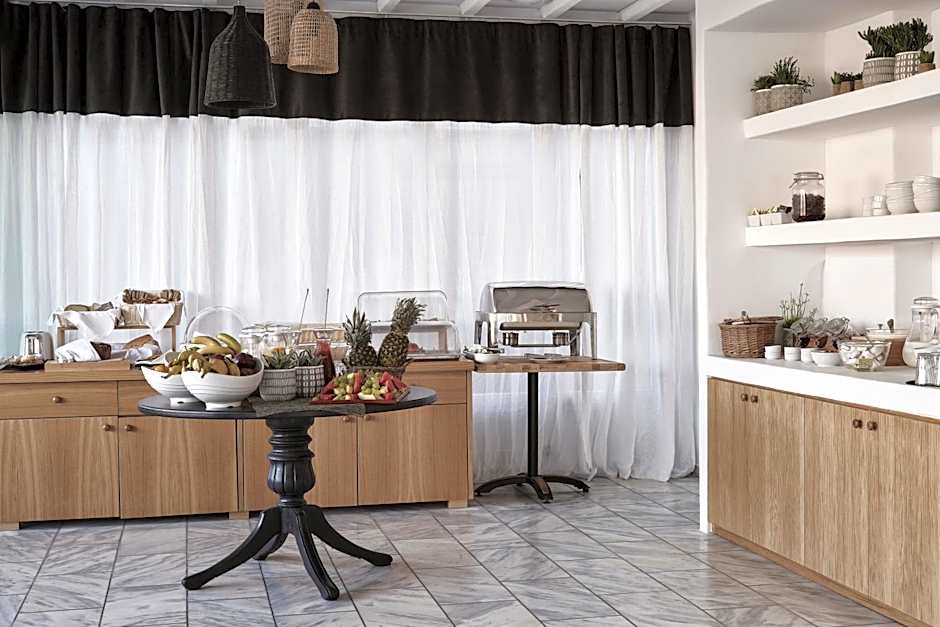 Mr & Mrs White Mykonos