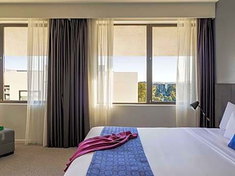 Deluxe King or Twin Suite