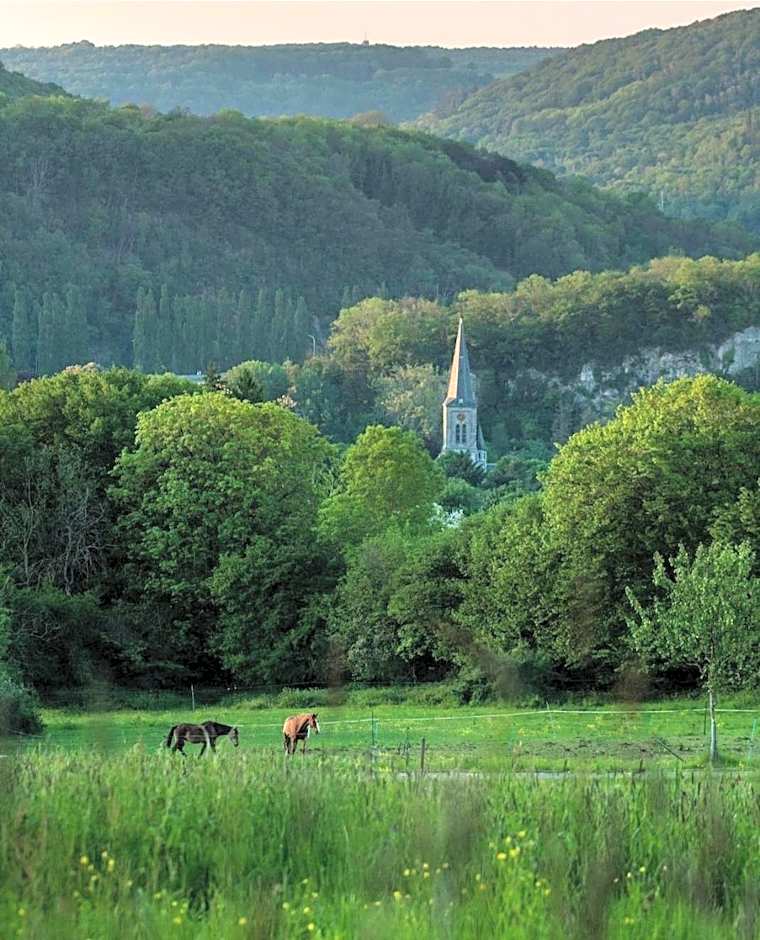 Escale Chambre d'hôtes Au coeur du vieux Profondeville entre Namur et Dinant