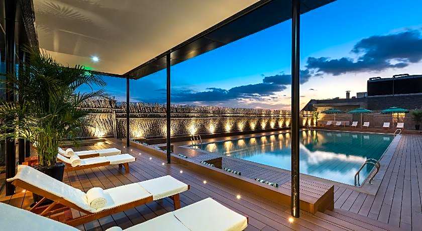 Novotel Shanghai Clover