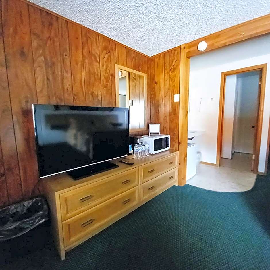 Lone Eagle Lodge