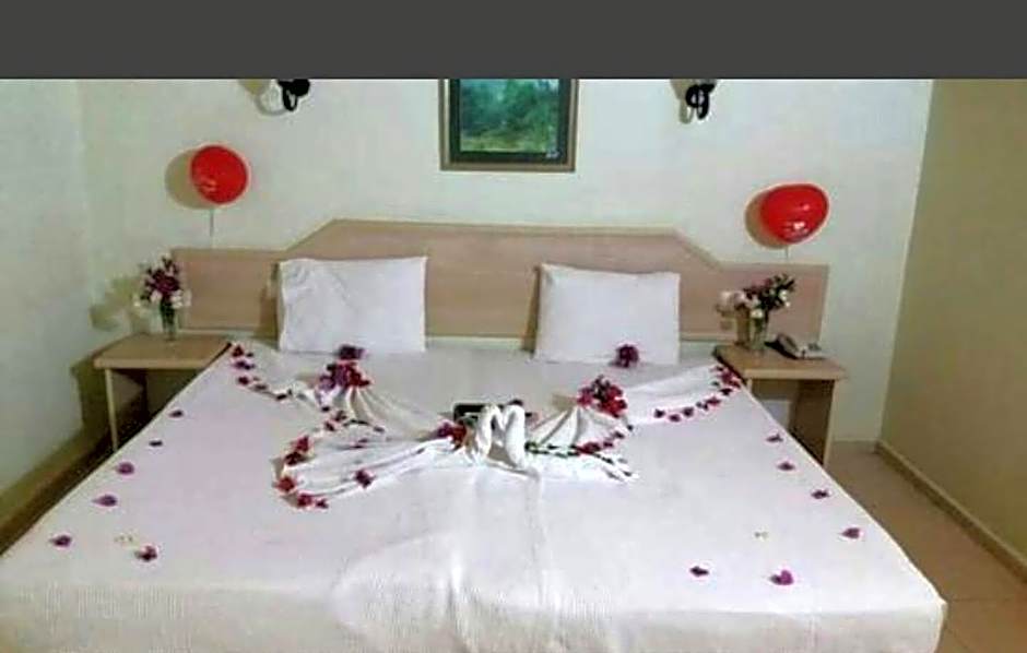 Ant Apart Hotel