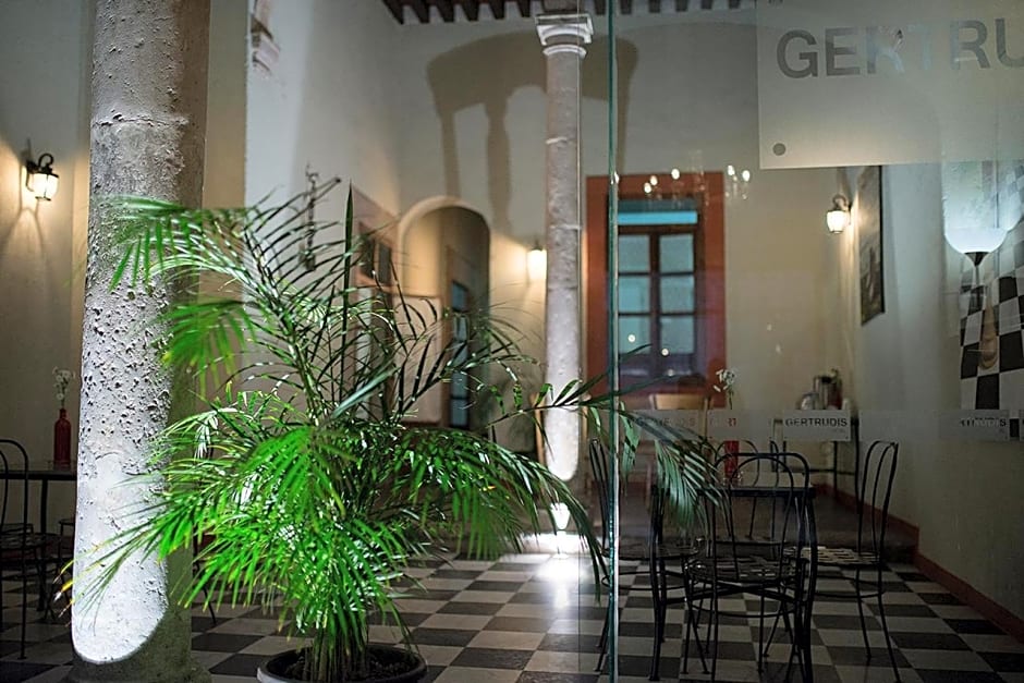 Gertrudis Hotel