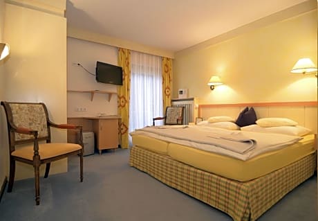 Economy Double Room