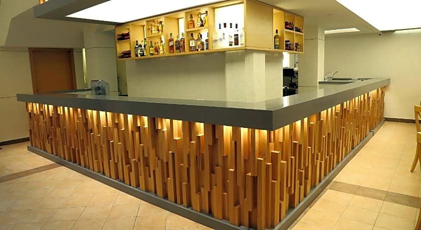 Golden Tulip Serenada Hamra Hotel