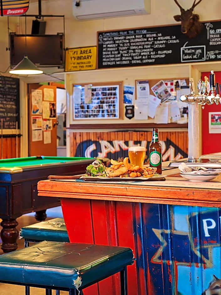 The Harrietville Snowline Hotel