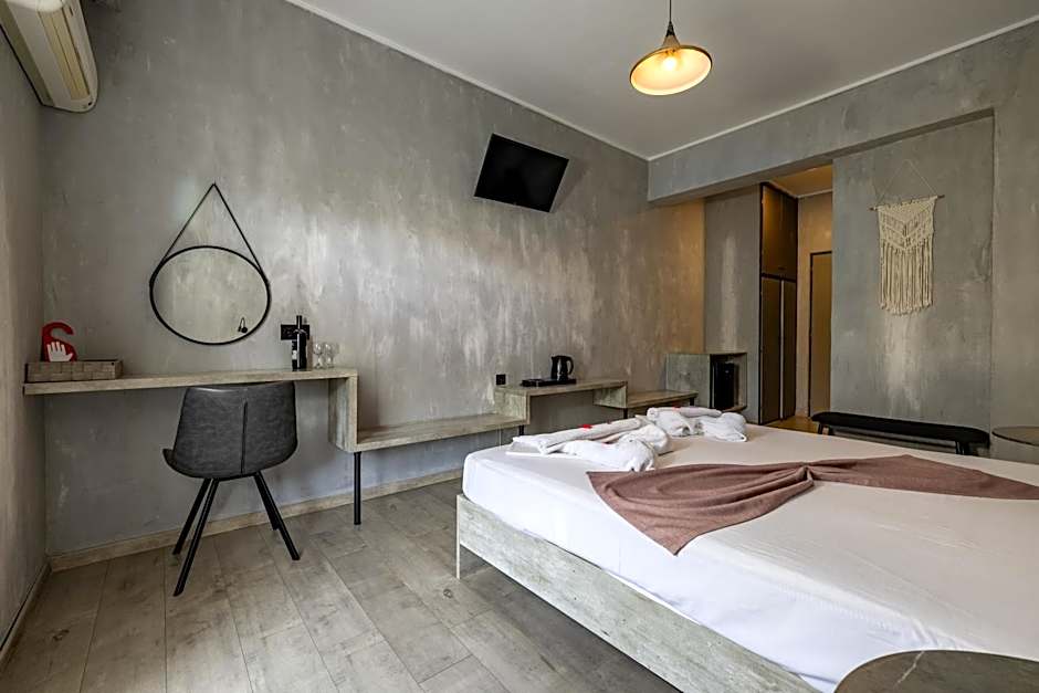 California Beach Hotel - Adults Only