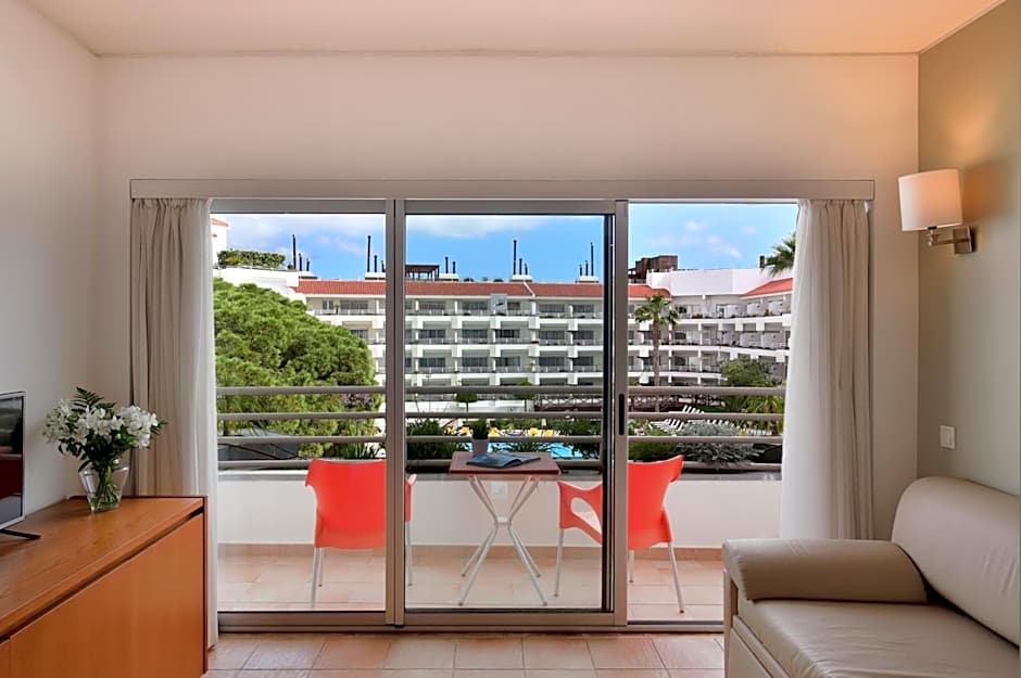 Aqualuz Lagos by The Editory