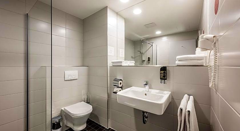 Serways Hotel Weisskirchen Nord