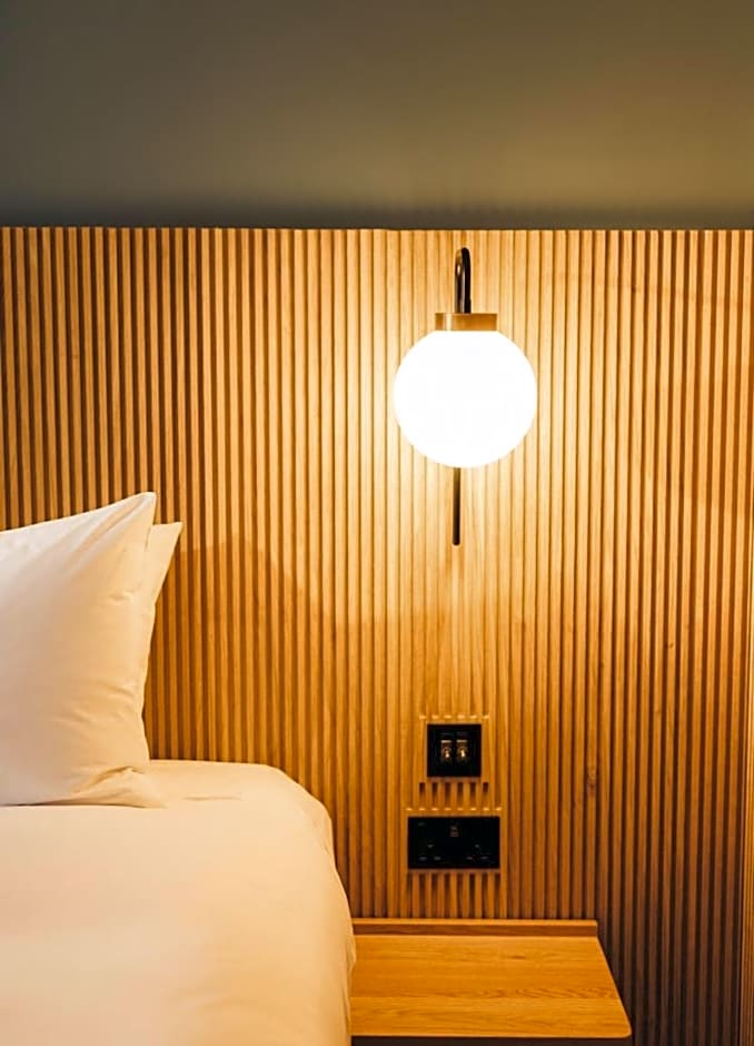 Mollie's Motel & Diner Bristol