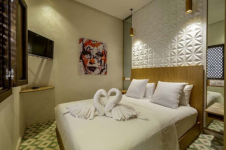 MAISON SOLANEOS