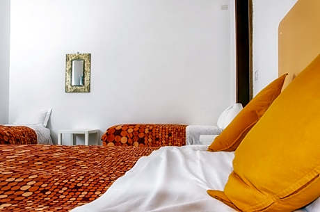 Quadruple Room with Private External Bathroom
