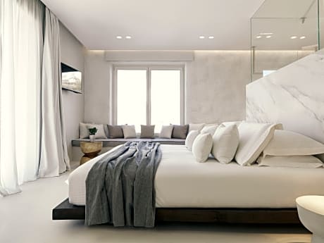 Deluxe  with Private Heated Jetted Tub Sea View