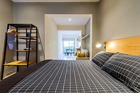 Queen Room with Garden View