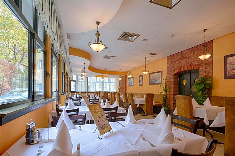Belgrade City Hotel