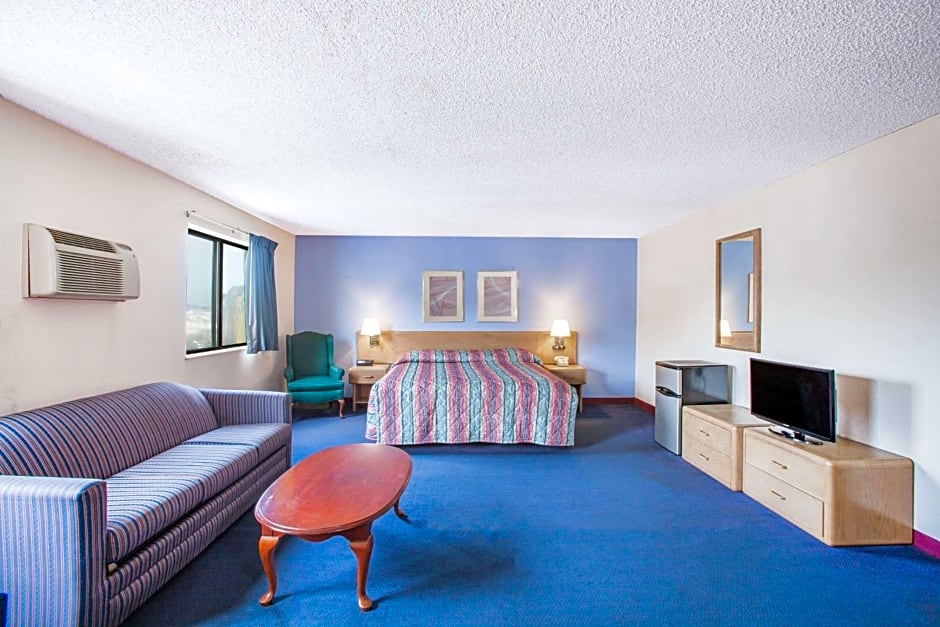 Super 8 by Wyndham Hot Springs